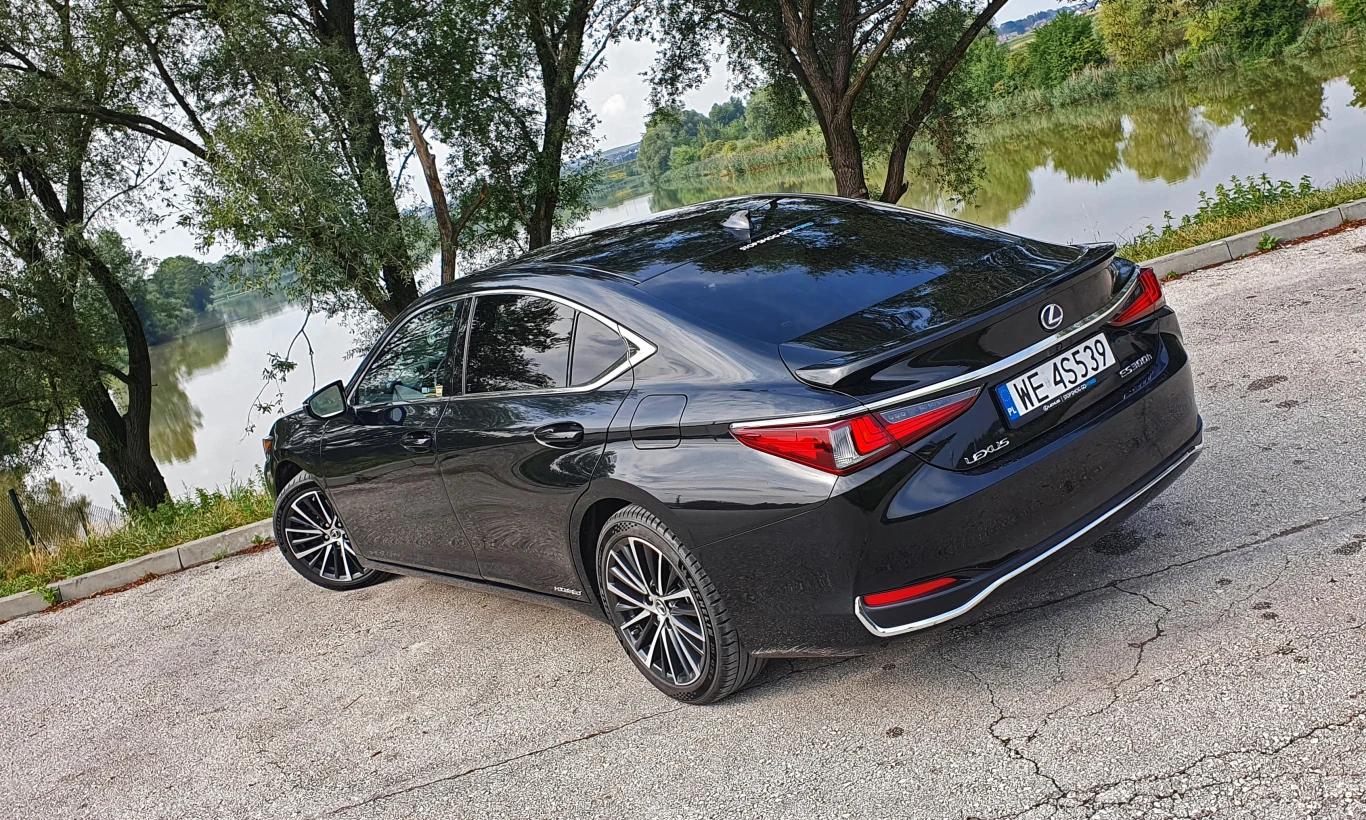 Lexus ES 300h Lexus ES 300h