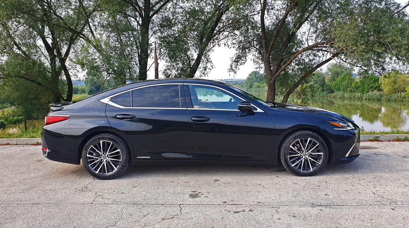 Lexus ES 300h Lexus ES 300h
