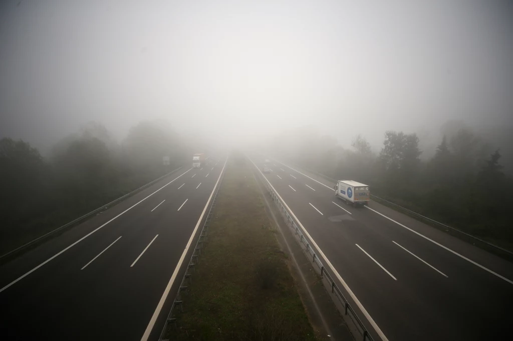 Na mgłę nie ma mocnych. Nie pomogą żadne światła