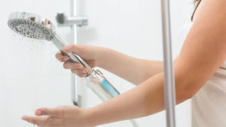 Stopniowe zmniejszanie temperatury wody usprawni krążenie krwi, wzmocni odporność i pomoże w walce z cellulitem