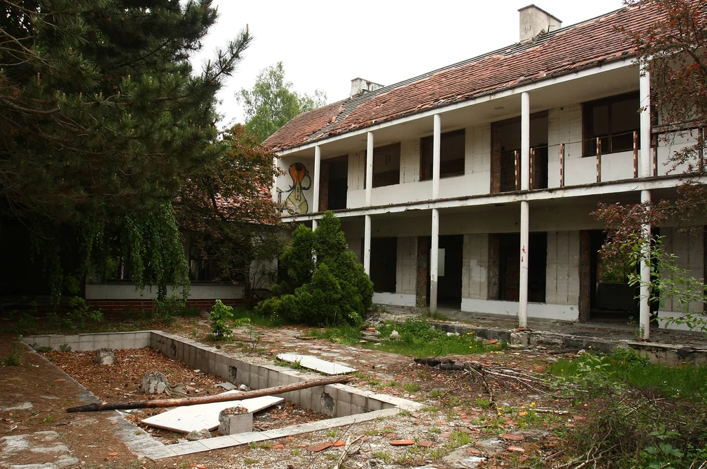 Willa Edwarda Gierka w Konewce została uznana za ruinę i rozebrana