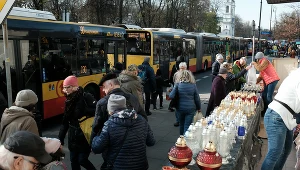Komunikacja miejska w rejonie Starych Powazek