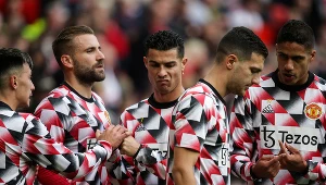 A co to się stało z panem Ronaldo, czyli jak z gwiazdy stać się wyrzutkiem?