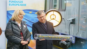 Marta Mordarska, szefowa małopolskiego PFRON oraz Witold Kozłowski, marszałek województwa