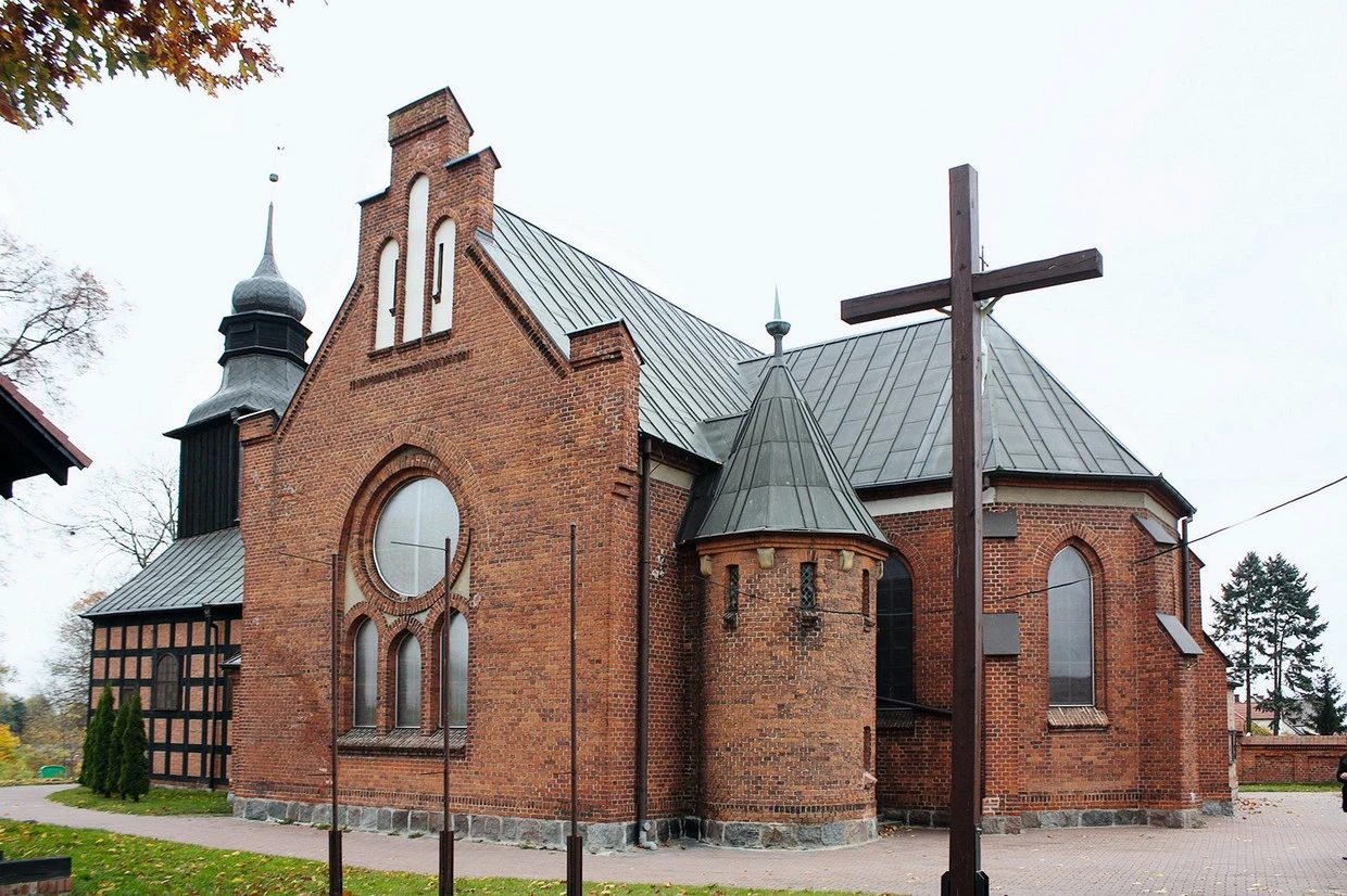 Kościół św. Anny w Przechlewie, do którego na msze św. chodziłem przez większość mojego życia