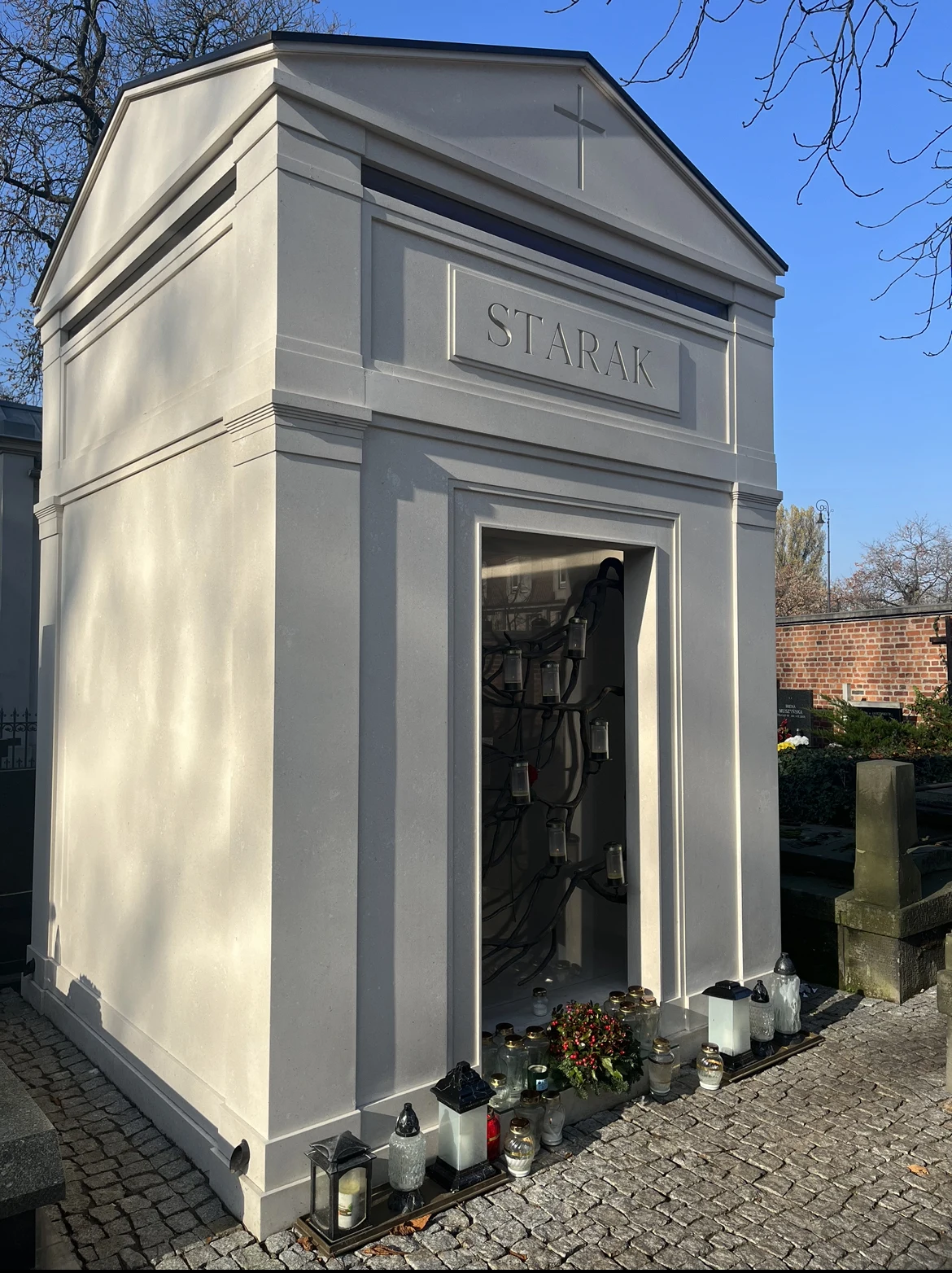 Grób Piotra Woźniaka-Staraka