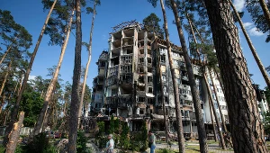 Kto i za co odbuduje Ukrainę? Na zdj. zniszczenia w jednym z ukraińskich miast