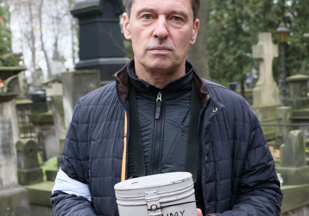 Kwesta na Starych Powązkach: Krzysztof Ziemiec Kwesta na Starych Powązkach: Krzysztof Ziemiec