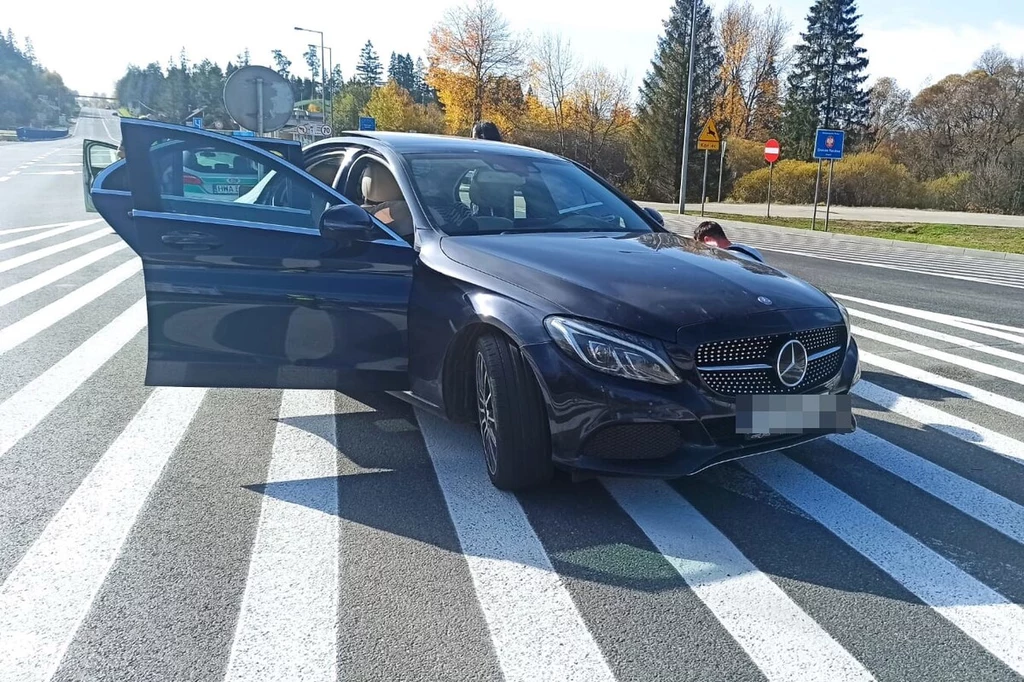 Mercedes skradziony w Holandii został odnaleziony