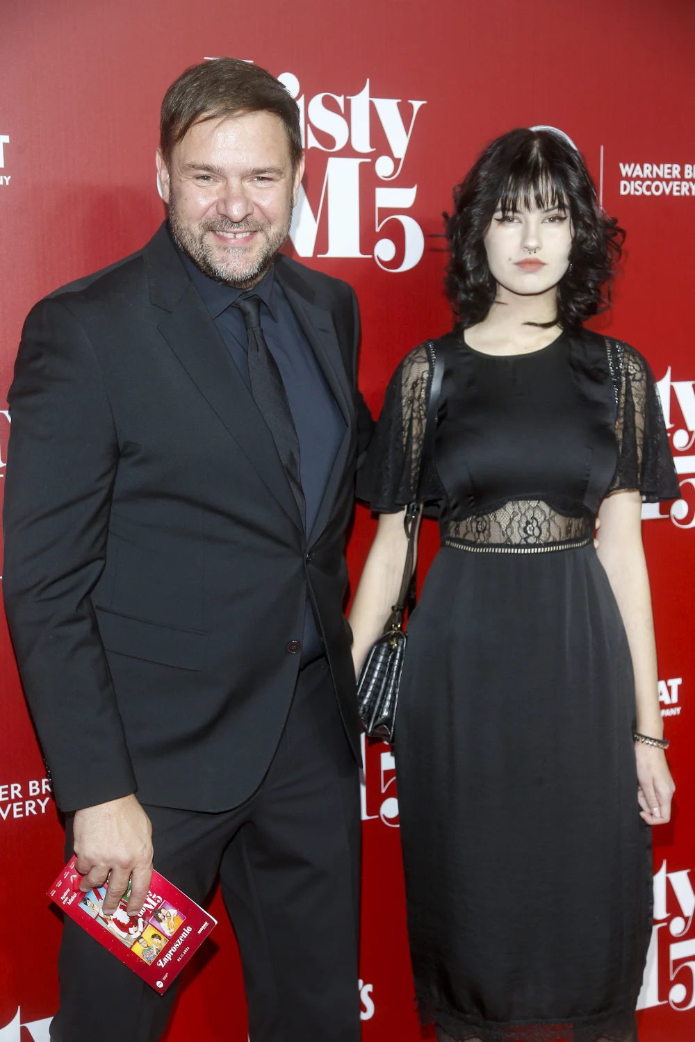 Tomasz Karolak na premierę przyszedł z nastoletnią córką Leną