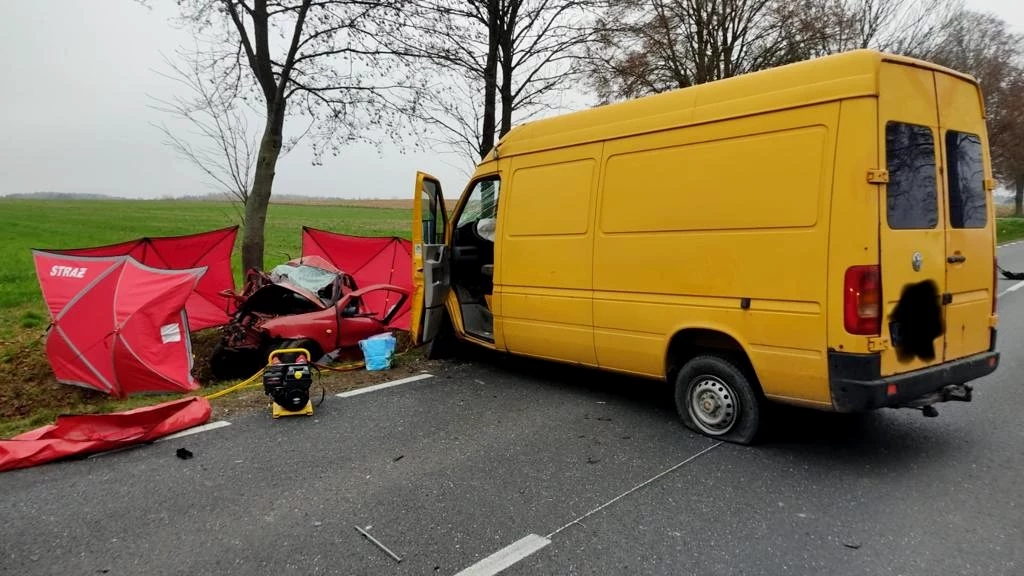 Dwie osoby zginęły w wypadku na DK19 Dwie osoby zginęły w wypadku na DK19