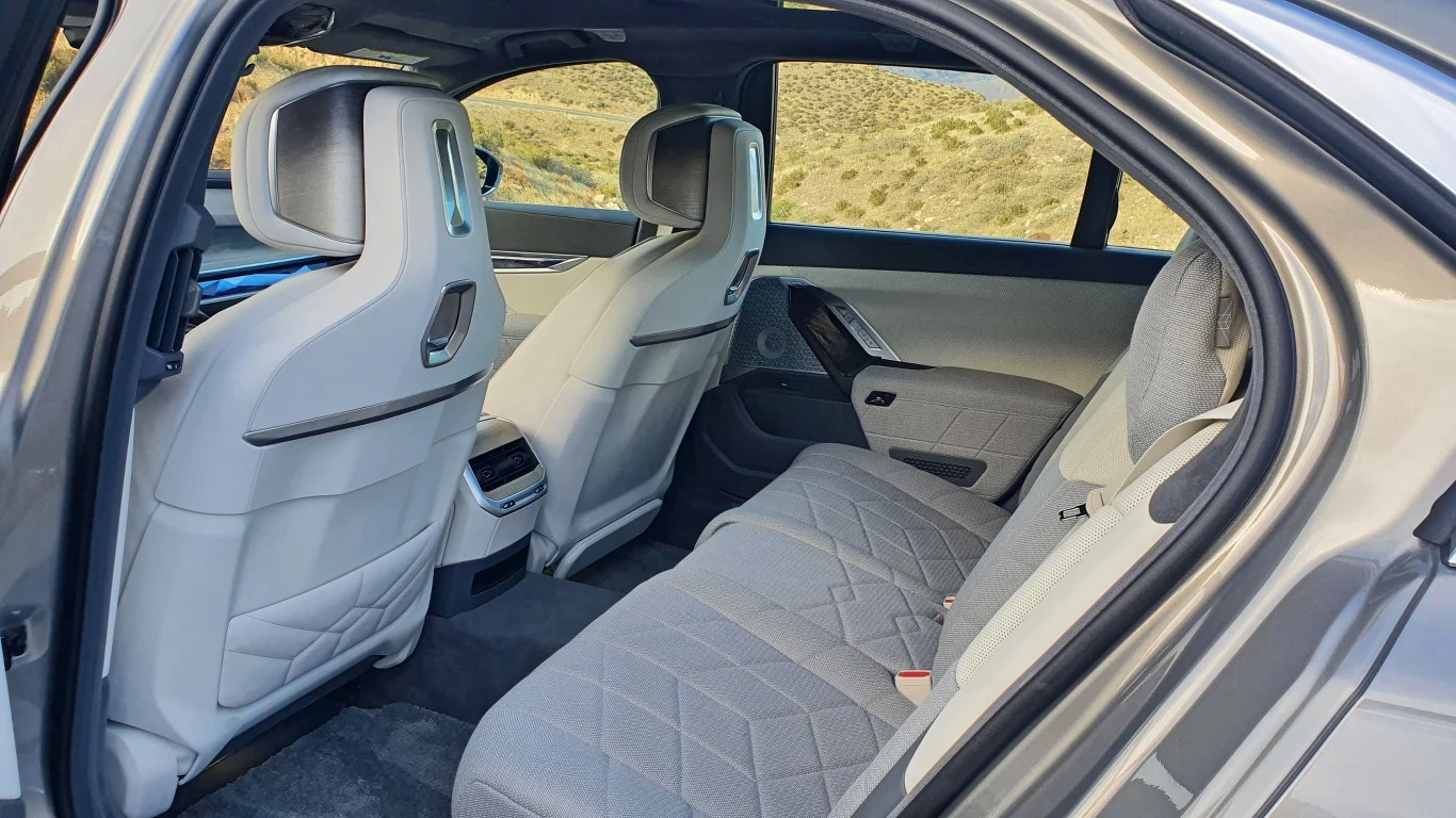 BMW i7 xDrive60 BMW i7 xDrive60