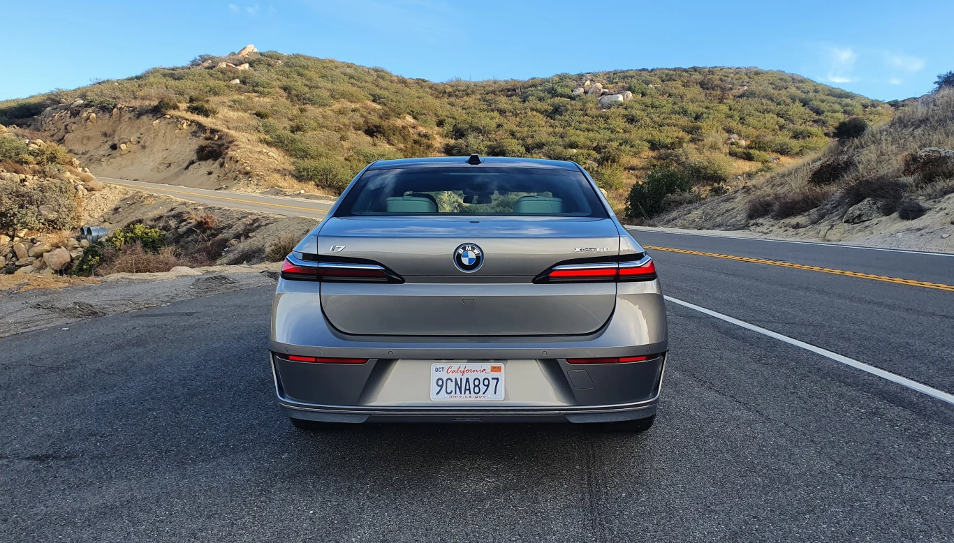 BMW i7 xDrive60 BMW i7 xDrive60