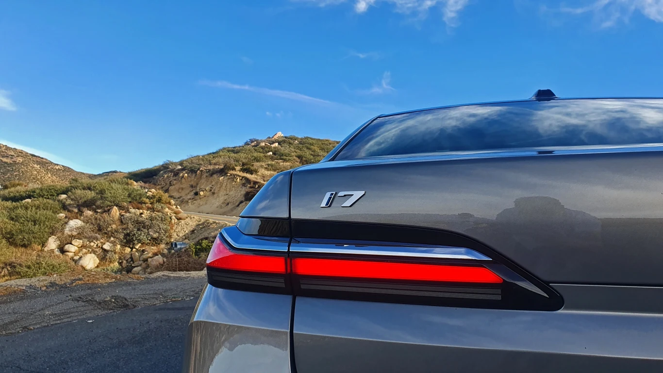 BMW i7 xDrive60 BMW i7 xDrive60