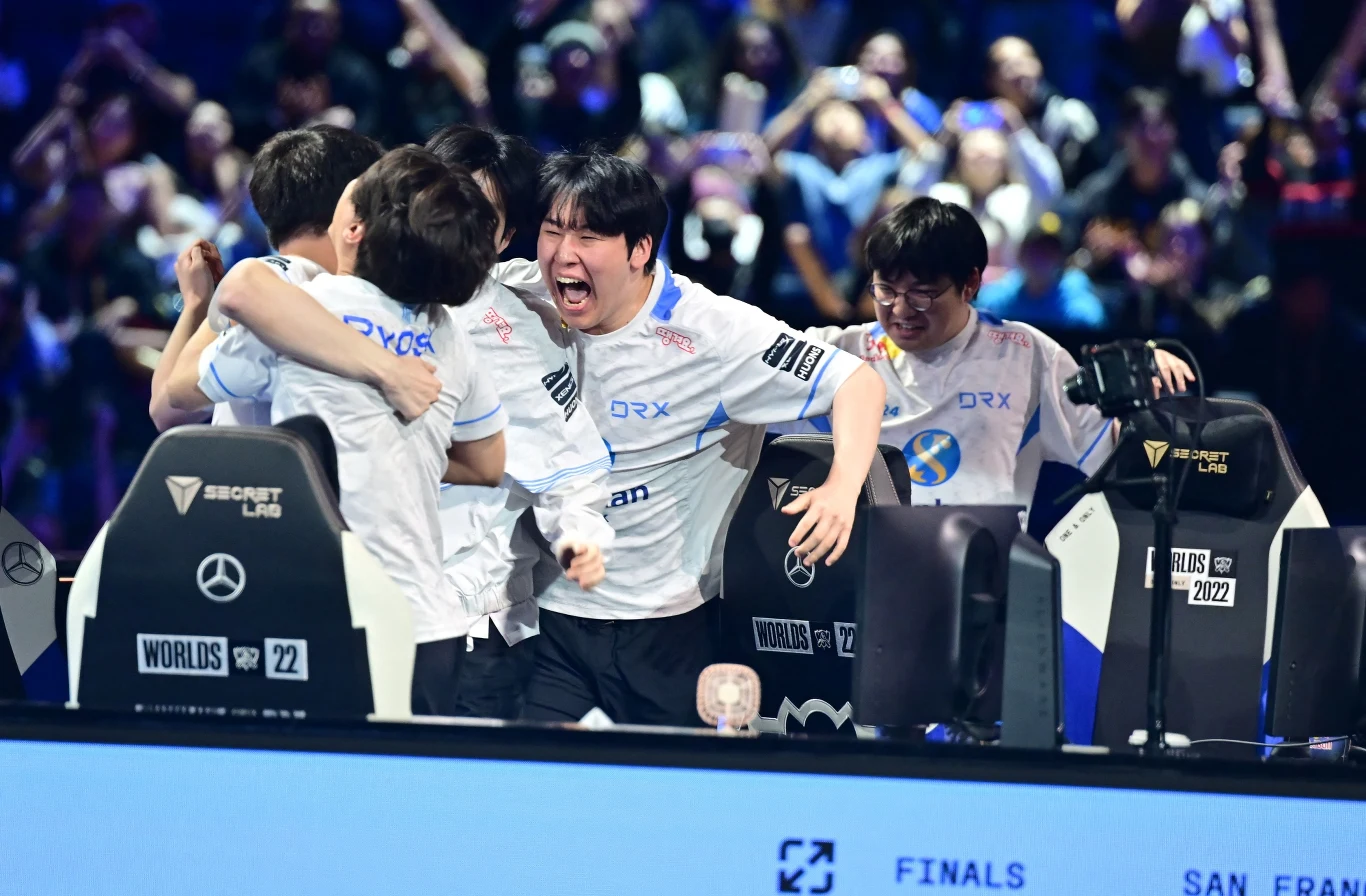 Zespół DRX mistrzem świata w League of Legends Zespół DRX mistrzem świata w League of Legends