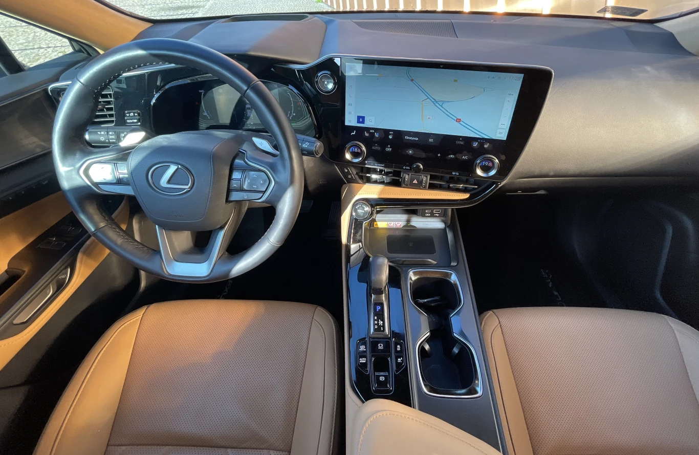 Lexus NX 450h+