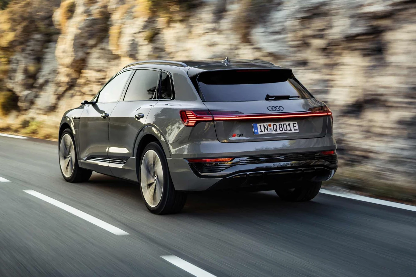 Audi Q8 e-tron quattro