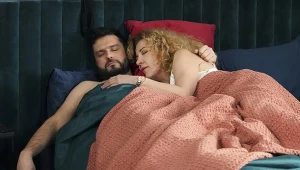 Ania (Hanna Klepacka) wyzna Damianowi (Michał Lesień), że czuje, iż to nie ona jest kobietą, u boku której chciałby przejść przez życie