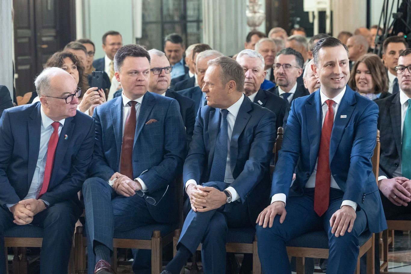 Od lewej: Włodzimierz Czarzasty, Szymon Hołownia, Donald Tusk i Władysław Kosiniak-Kamysz Od lewej: Włodzimierz Czarzasty, Szymon Hołownia, Donald Tusk i Władysław Kosiniak-Kamysz