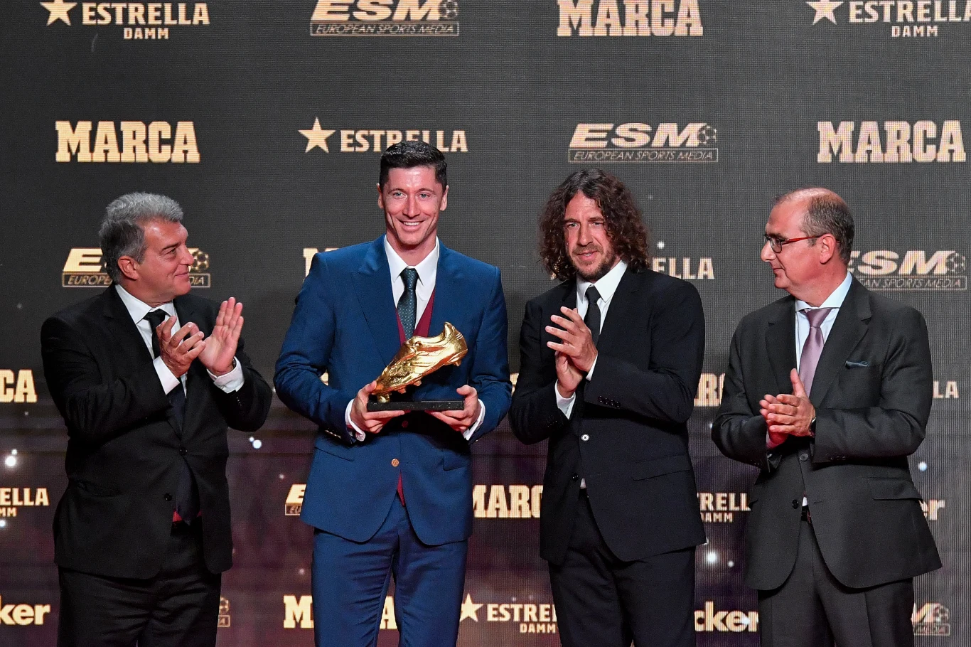 Robert Lewandowski odebrał Złotego Buta za sezon 2021/2022