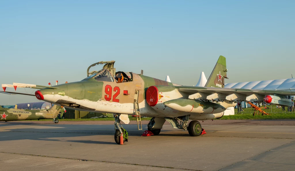 Rosyjskie Su-25 spadają w Ukrainie jak kaczki. Czemu jego konstrukcja jest aż tak zła? 