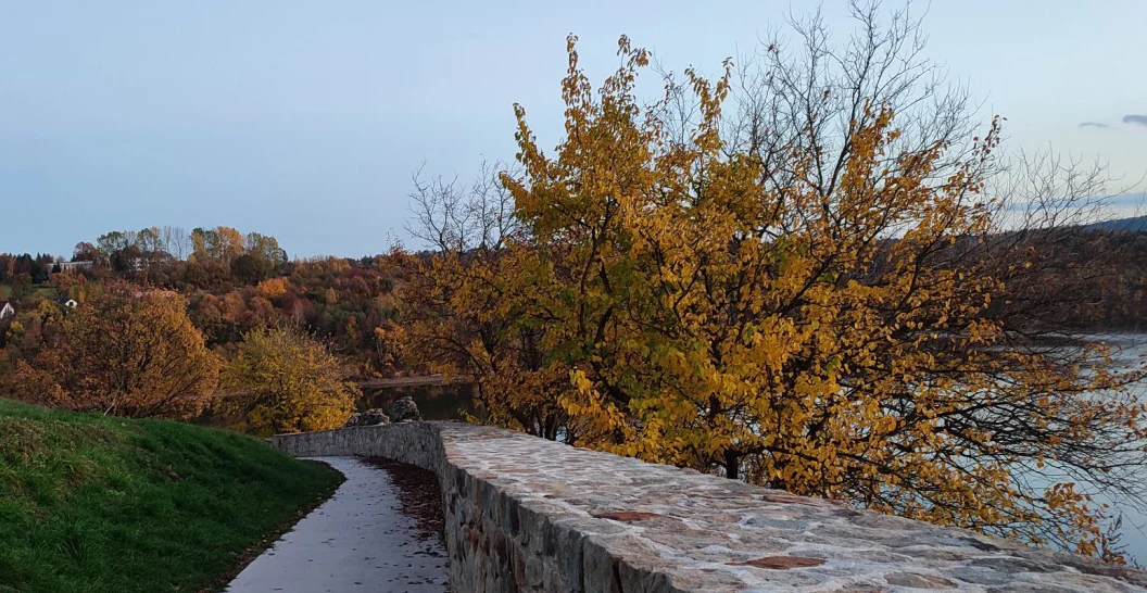Dobczyckie ścieżki zachęcają do spacerów Dobczyckie ścieżki zachęcają do spacerów