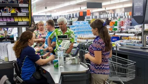 Sieć Lidl Polska podniesie od stycznia 2023 r. wynagrodzenia pracowników sklepów i magazynów (zdj. ilustracyjne)