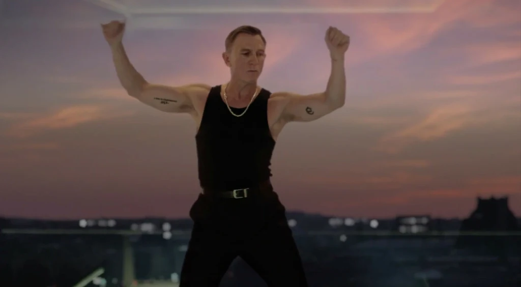 Daniel Craig w reklamie polskiej wódki.