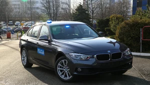 Nieoznakowane radiowozy policji trudno odróżnić od zwykłych modeli BMW