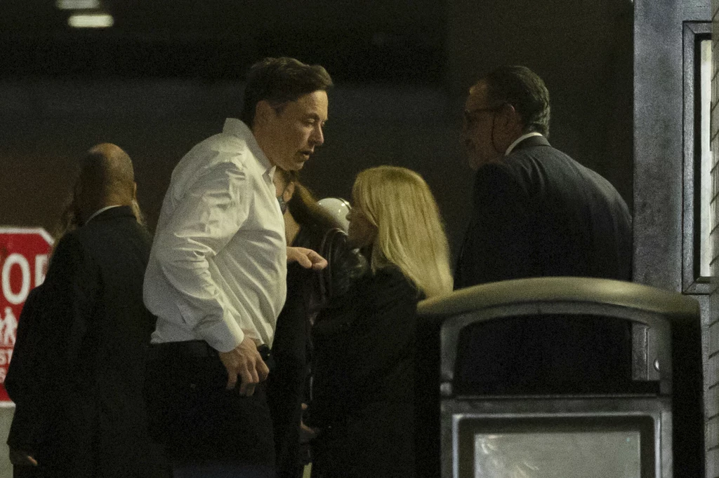 Elon Musk ostrzega pracowników Twittera Elon Musk ostrzega pracowników Twittera