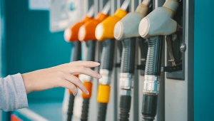 Paliwa już piąty miesiąc z rzędu są tańsze niż przed rokiem. Grudzień okazał się łaskawy dla kierowców. Zdj. ilustracyjne