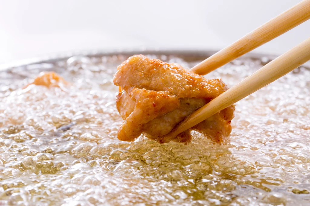 Smakosze docenili także japońskie dania smażone na głębokim oleju, zwane karaage
