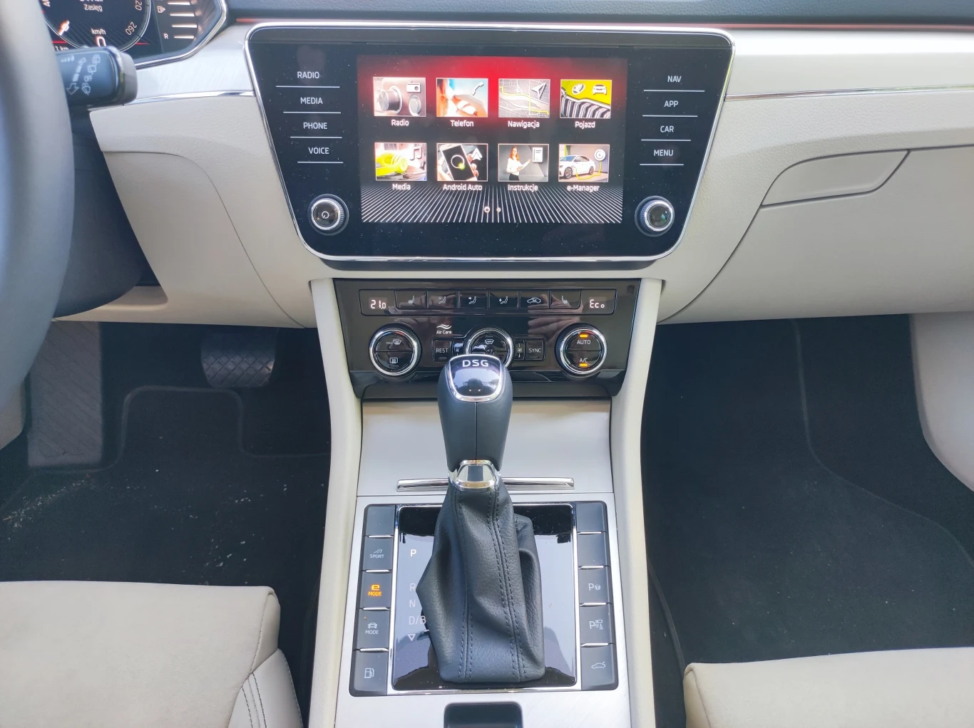 Skoda Superb Combi iV