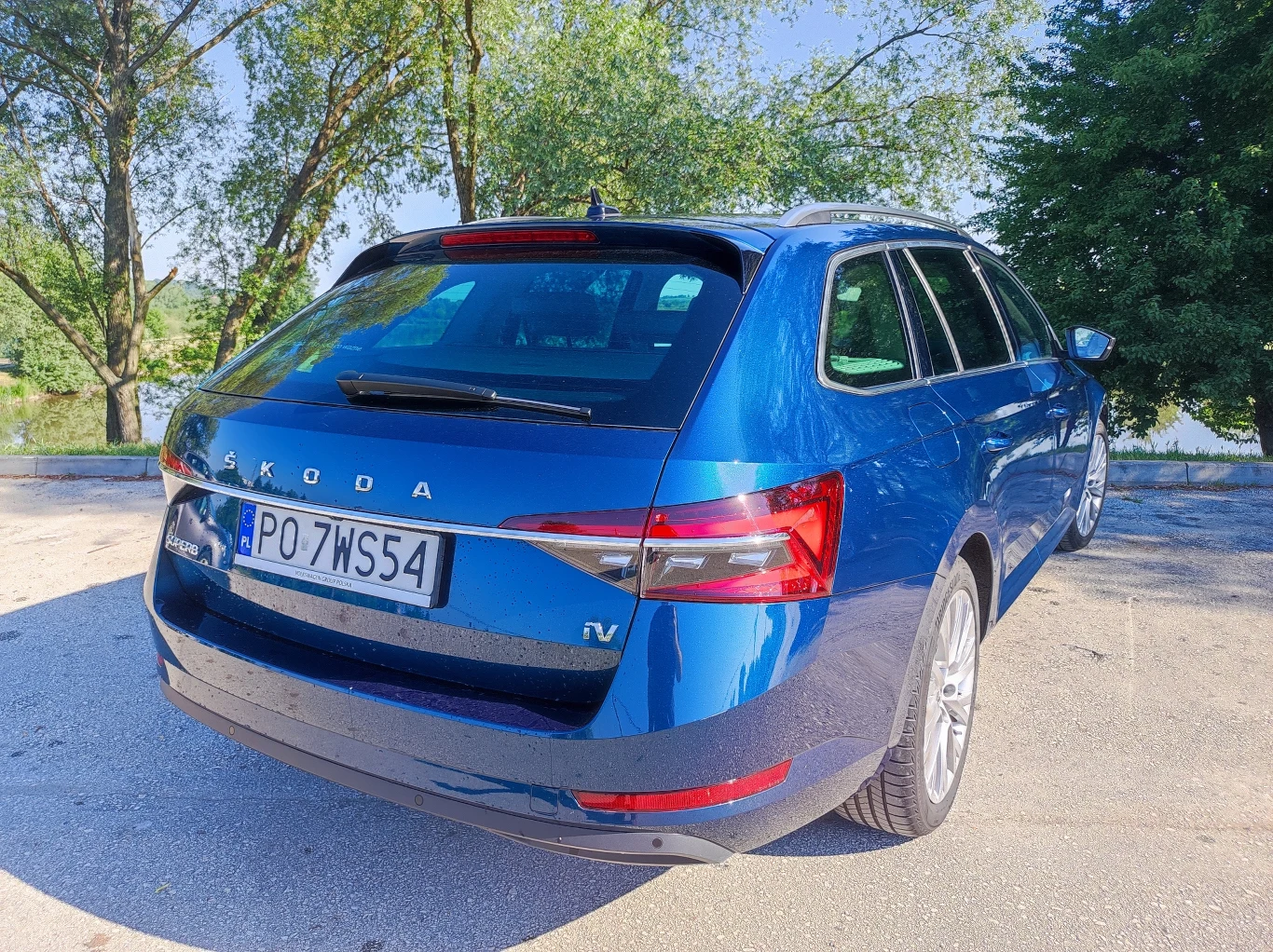 Skoda Superb Combi iV