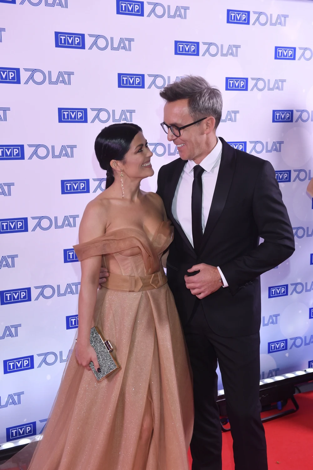 Cichopek i Kurzajewski debiutują na gali z okazji 70-lecia TVP Cichopek i Kurzajewski debiutują na gali z okazji 70-lecia TVP