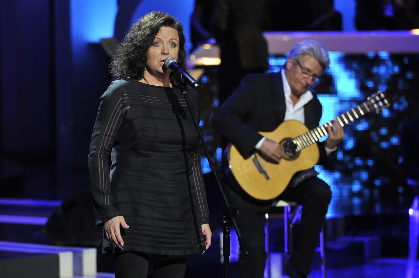 Janusz Strobel (z tyłu) występował z m.in. Hanną Banaszak Janusz Strobel (z tyłu) występował z m.in. Hanną Banaszak