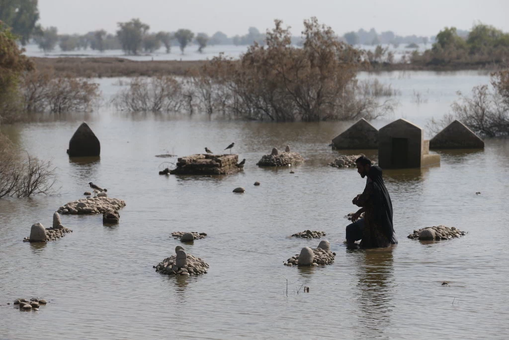 Gigantyczna powódź w Pakistanie zabiła ok. 1400 osób
