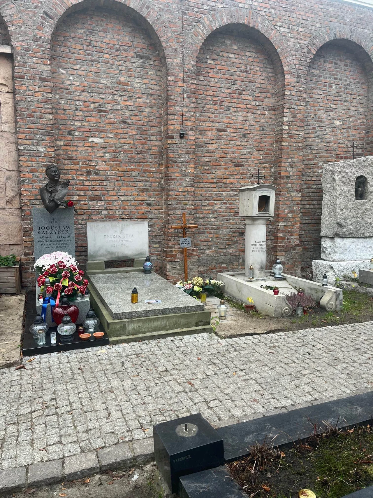Grób Jerzego Połomskiego Grób Jerzego Połomskiego