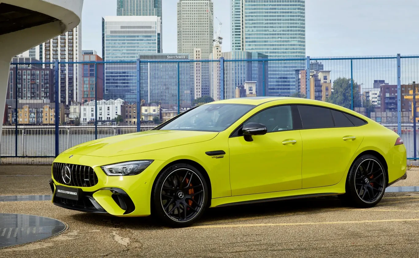 Mercedes-AMG GT 63 S E Performance od Rogera Federera.
