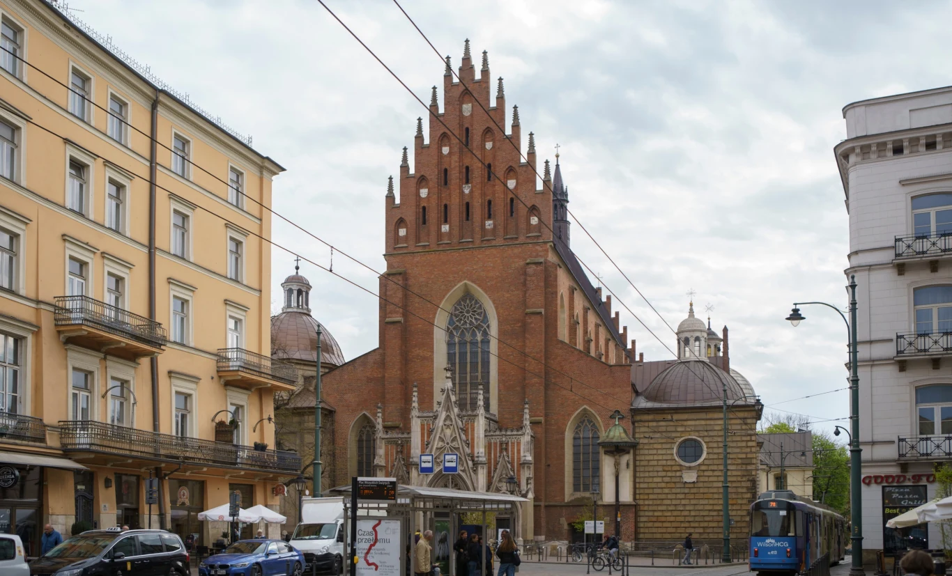 Według Jana Długosza pożar kościoła dominikanów w XV wieku był wynikiem alchemicznego eksperymentu
