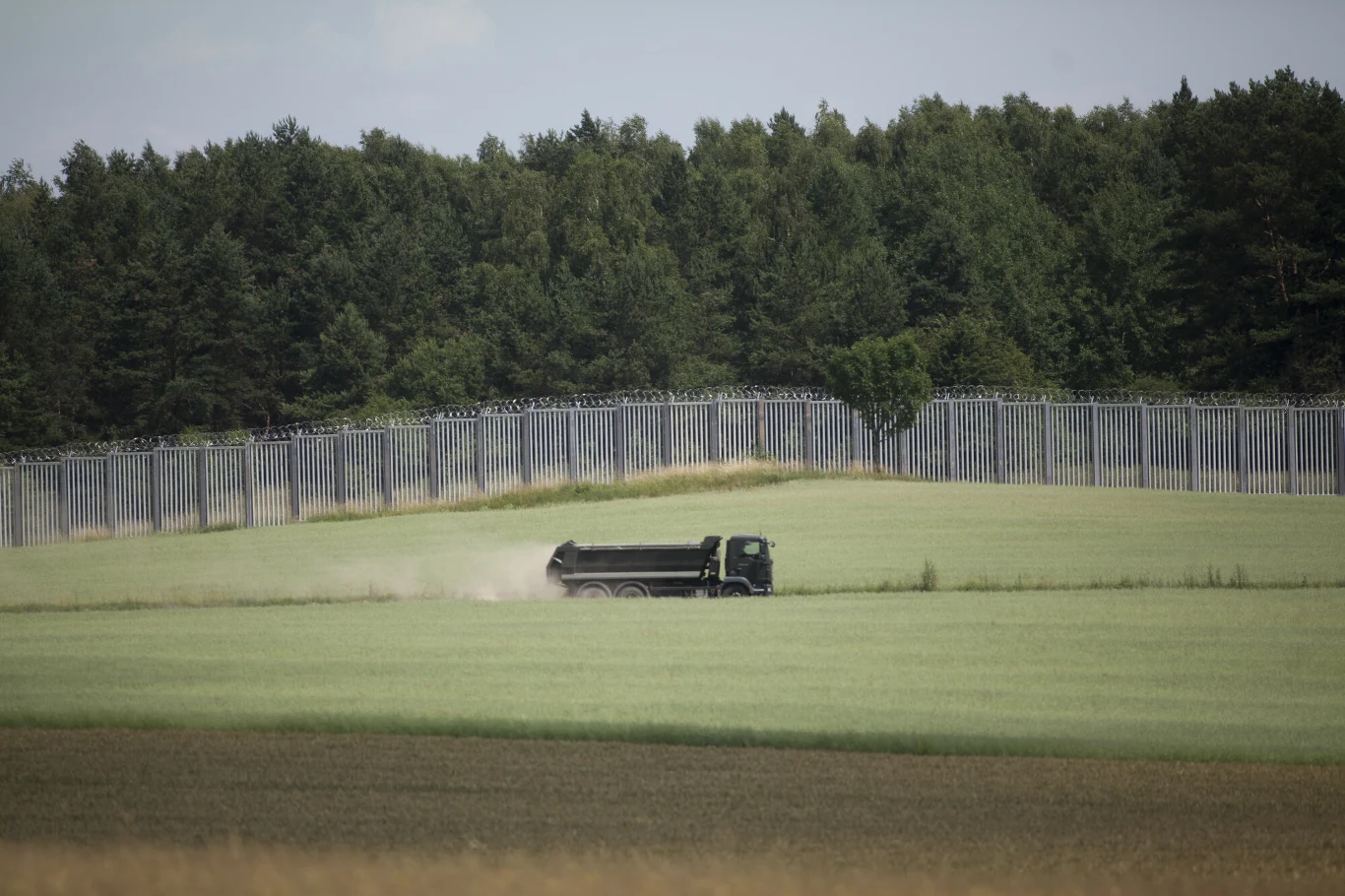 Płot na granicy, Zubrzyca Mała