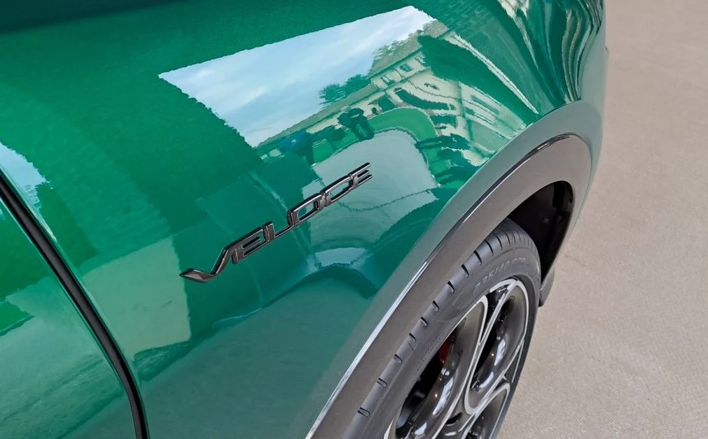 Alfa Romeo Tonale Plug-In Hybrid Q4 dostępna będzie w dwóch wersjach wyposażenia. A przez pewien czas nawet w trzech.