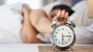 Włączać "drzemkę" czy nie? Oto co mówią badacze