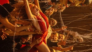 Margot Robbie jako Nellie LaRoy w filmie "Babilon"