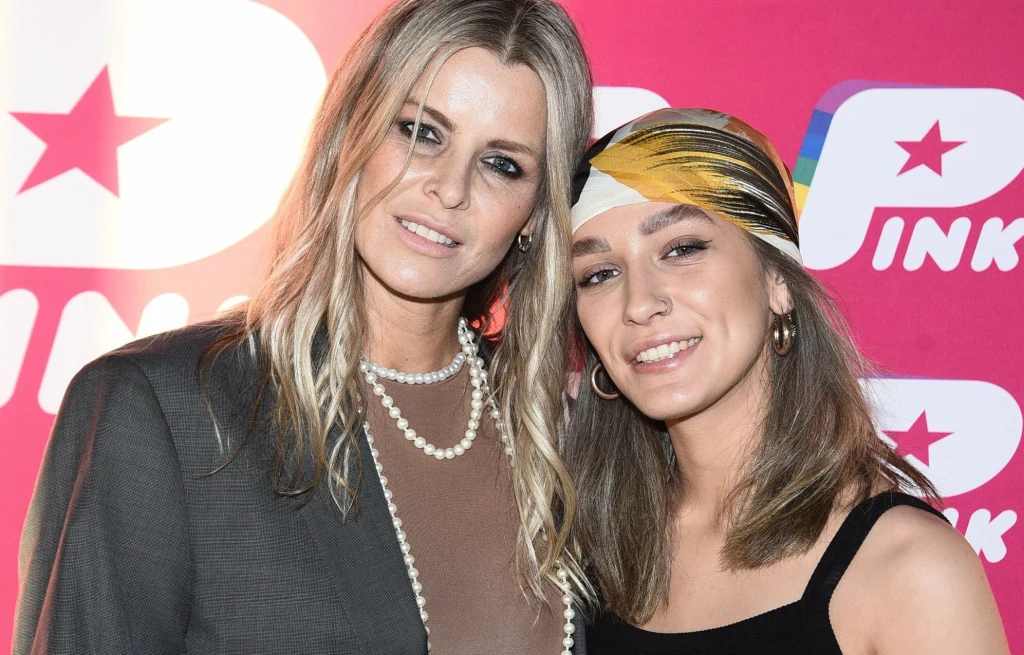 Mandaryna rozmawia ze swoimi dziećmi o seksie