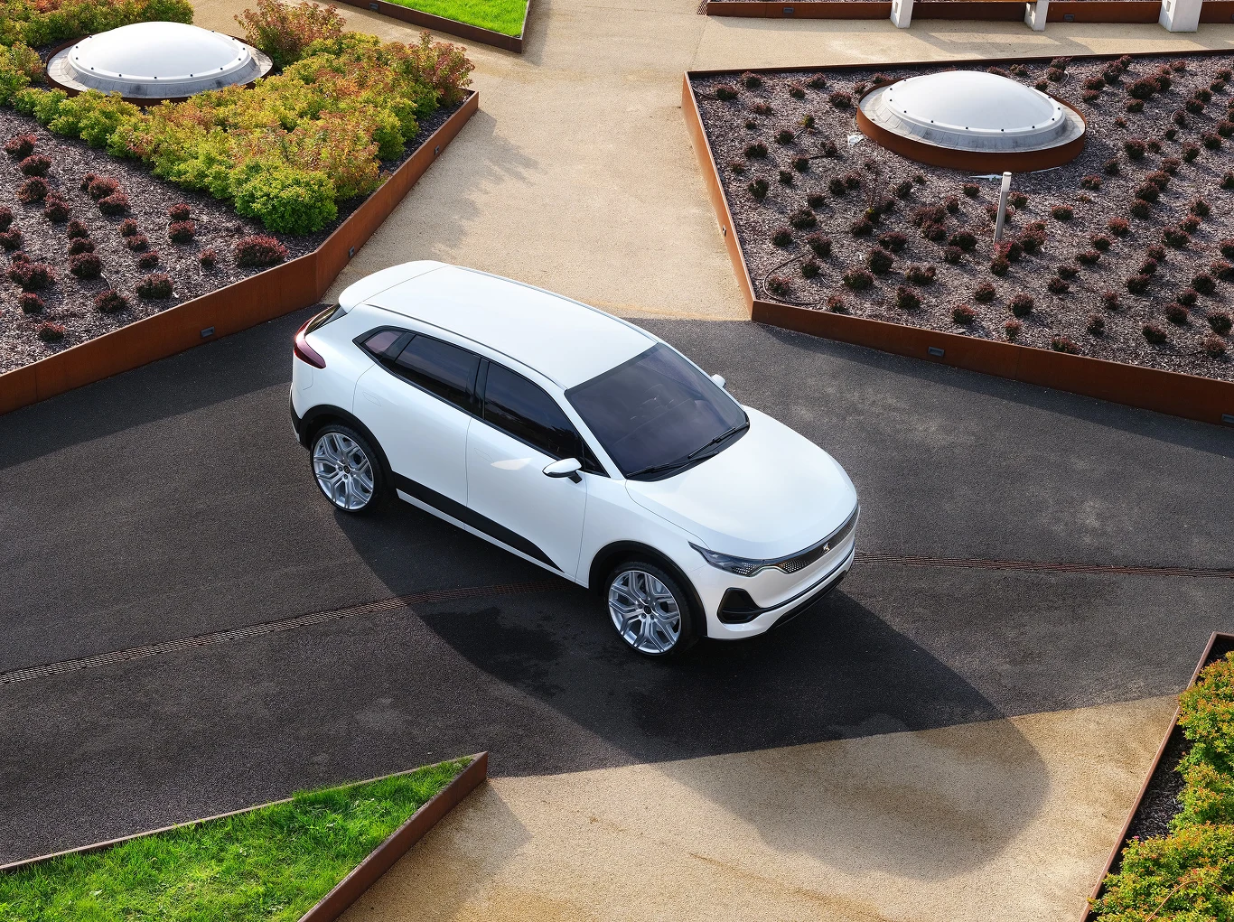 Izera - polski samochód elektryczny powstanie we współpracy z chińskim Geely. Izera - polski samochód elektryczny powstanie we współpracy z chińskim Geely.