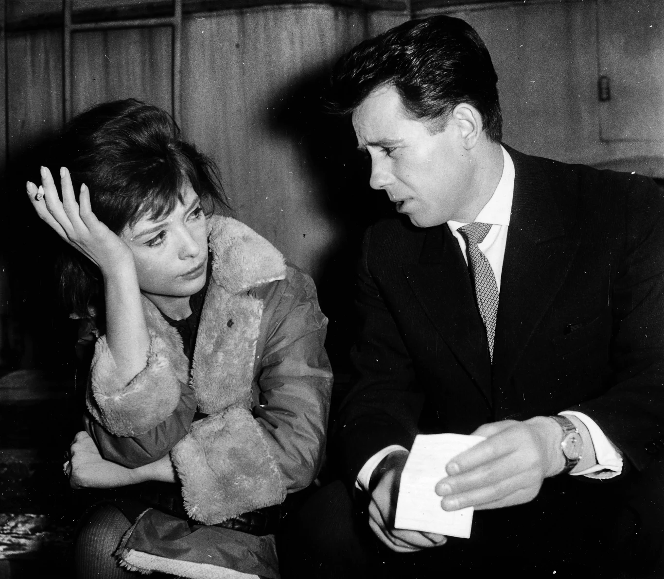 Krystyna Stypułkowska w filmie "Dziewczyna z dobrego domu"