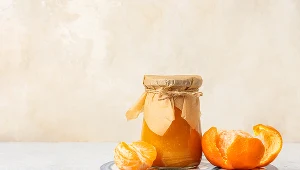 Tak zrobisz najsmaczniejszy syrop na odporność. Działa lepiej, niż ten z cebuli czy czosnku