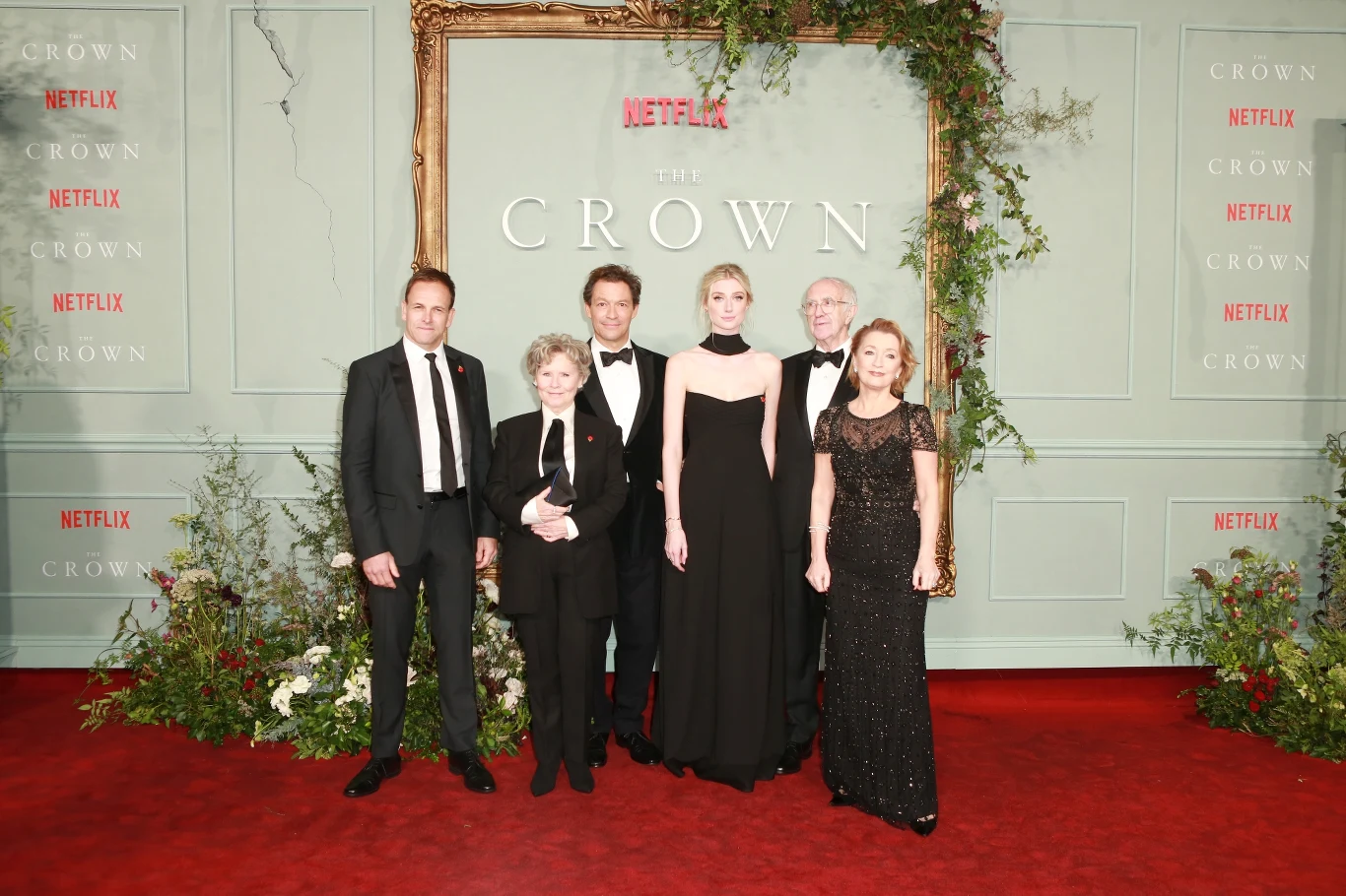 Obsada serialu na premierze piątego sezonu "The Crown"