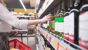 Kobiety piją częściej wino, mężczyźni piwo i alkohole wysokoprocentowe. (zdj. ilustracyjne)